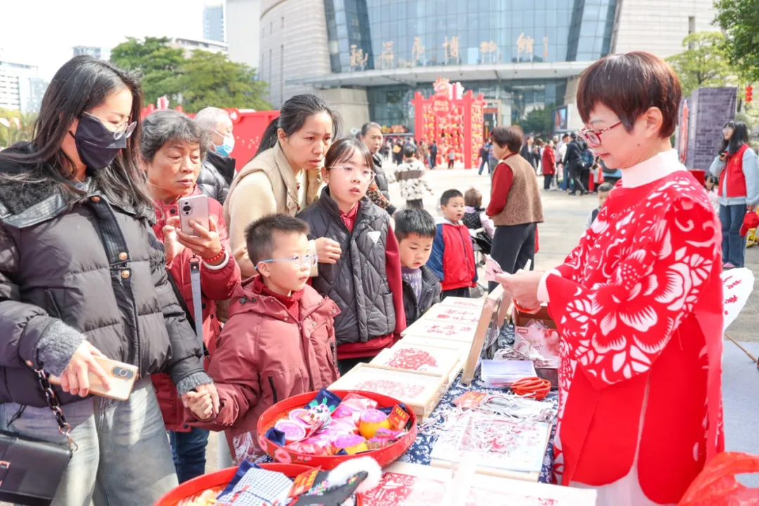 活動現(xiàn)場民俗展示.jpg