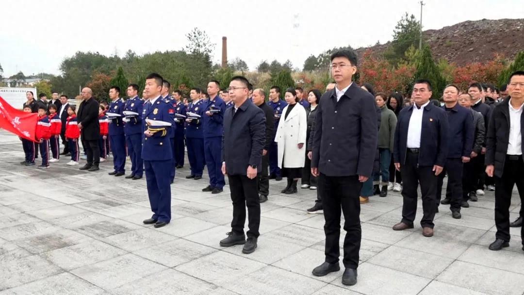 連城縣舉行“賡續·2025·清明祭英烈暨百園千校清明祭英烈”啟動儀式