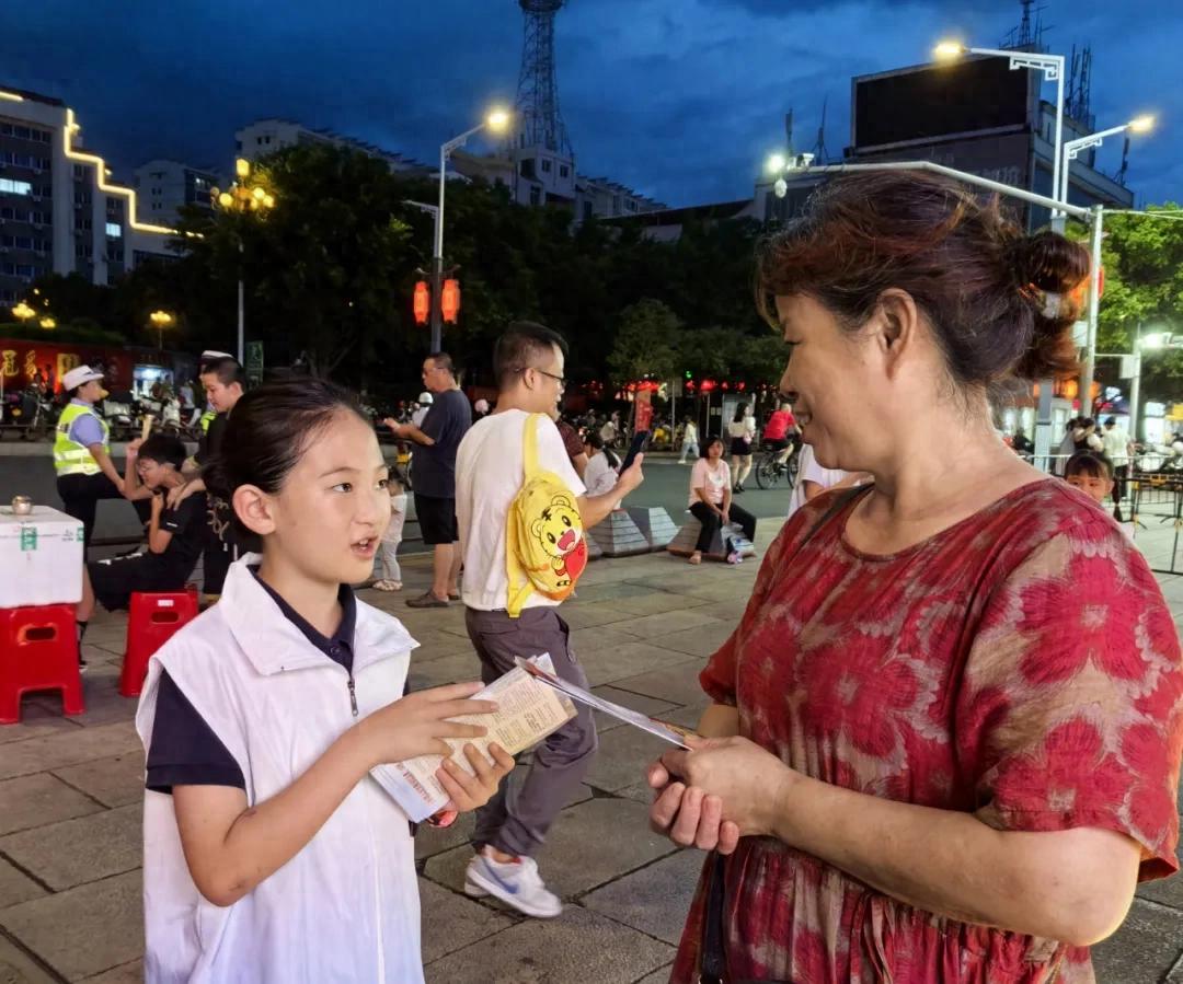 “夏夜童話”里的法治星光：“小小蒲公英”點(diǎn)亮非遺奇境