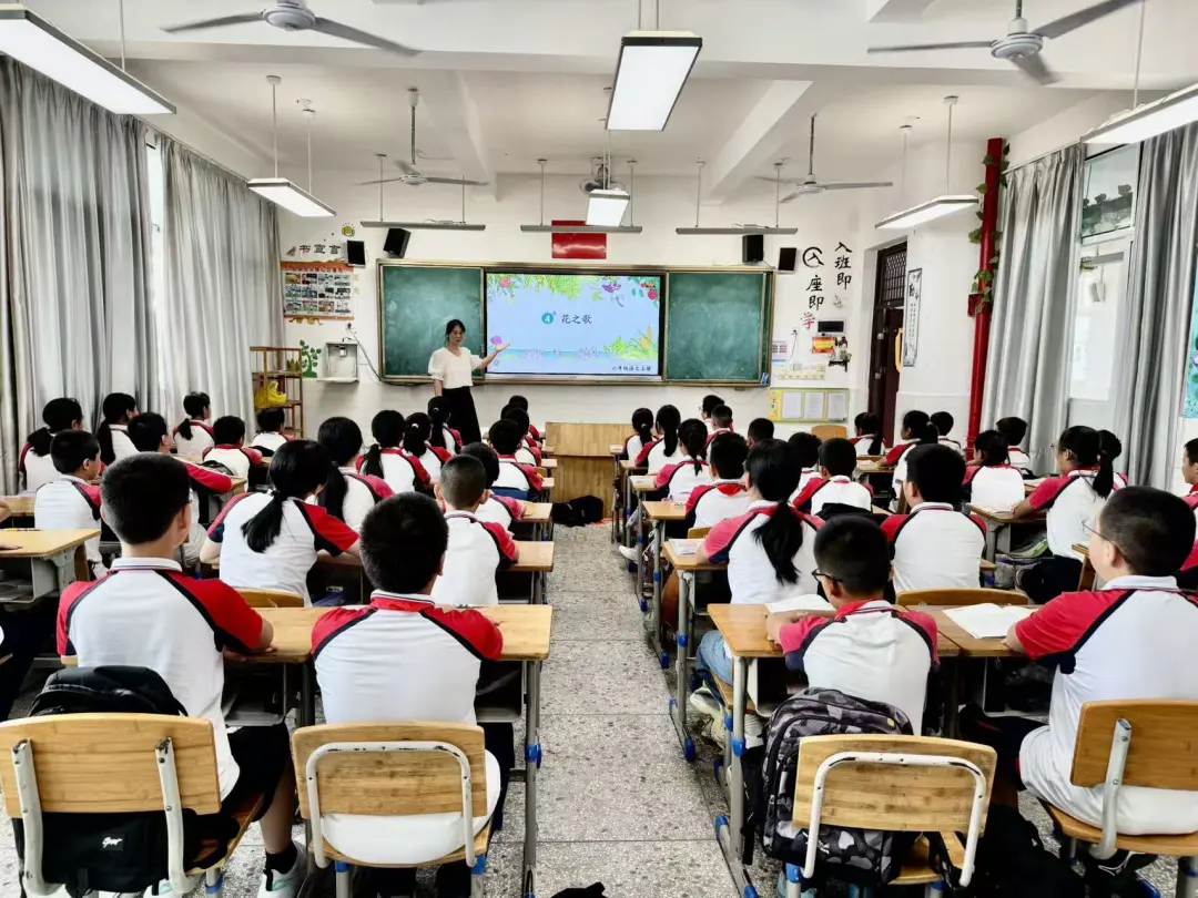 【优秀教师风采】马燕飞：躬耕教坛育桃李 春风化雨润新苗